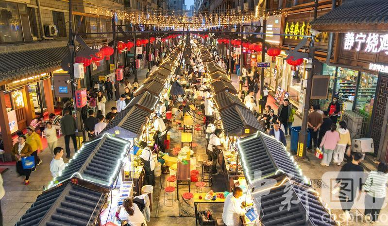 甘肅蘭州：“夜經(jīng)濟”釋放消費新活力