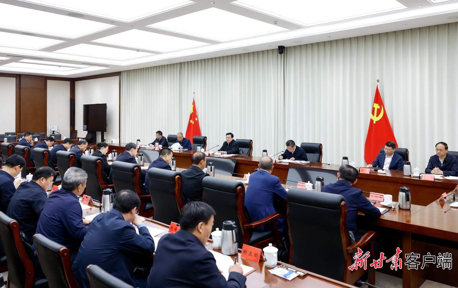 胡昌升在省委科技委員會(huì)第三次會(huì)議上強(qiáng)調(diào)：實(shí)施研產(chǎn)融合科技攻關(guān)賦能計(jì)劃 以科技創(chuàng)新引領(lǐng)新質(zhì)生產(chǎn)力發(fā)展 任振鶴主持