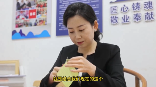 慶陽市民間布貼畫藝術(shù)代表性傳承人 李慶英：深化創(chuàng)新，讓布貼畫煥發(fā)新的生機(jī)